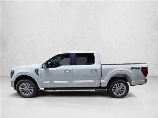 Star White Metallic Tri-Coat 2025 Ford F-150 Lariat