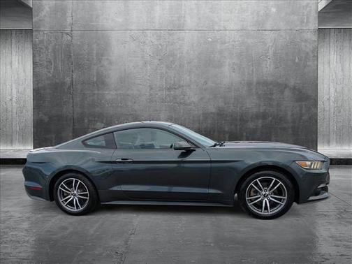 2016 Ford Mustang EcoBoost Premium
