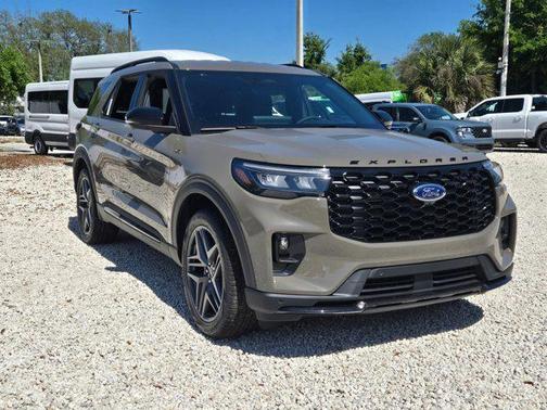 Marsh Gray 2026 Ford Explorer ST-Line