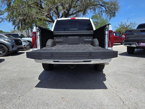 Oxford White 2024 Ford F-150 Lariat