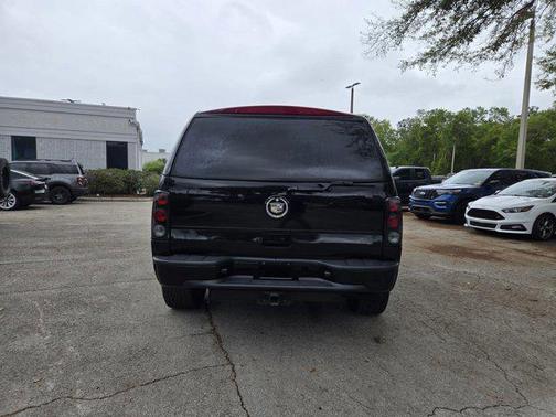 2003 Cadillac Escalade Base