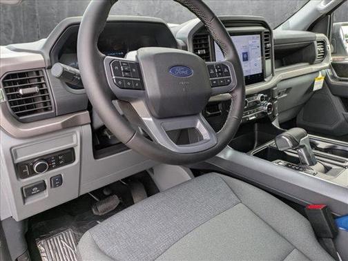 2025 Ford F-150 Lightning XLT