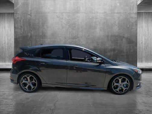 2016 Ford Focus ST