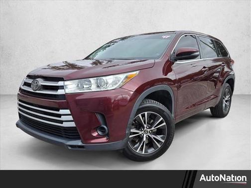 2017 Toyota Highlander LE I4