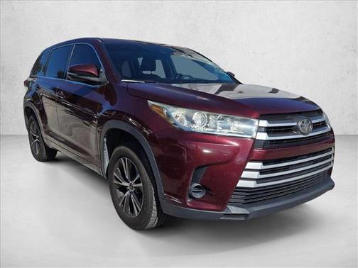 2017 Toyota Highlander LE I4