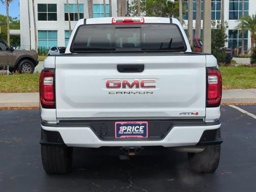 2024 GMC Canyon AT4