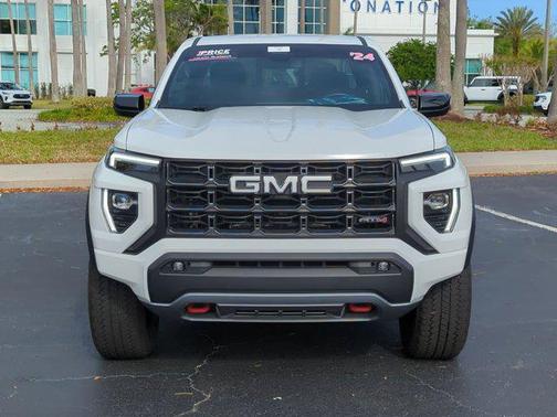 2024 GMC Canyon AT4