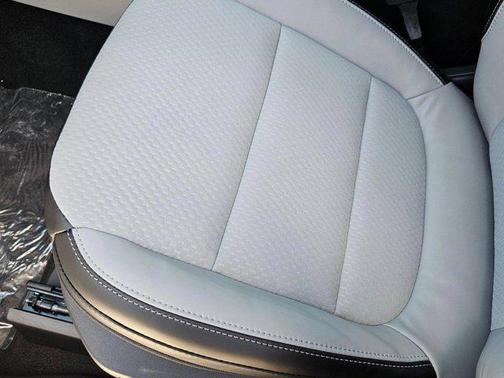 Space Silver Metallic 2025 Ford Escape PHEV Base