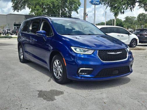 2021 Chrysler Pacifica Touring
