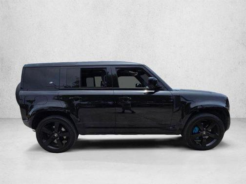 Carpathian Grey Premium Metallic 2022 Land Rover Defender 110 V8