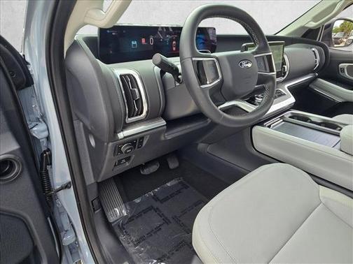 Glacier Gray Metallic Tri-Coat 2026 Ford Expedition Max Platinum