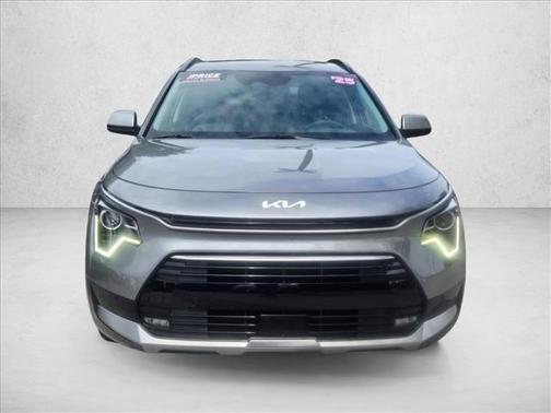 Steel Gray 2025 Kia Niro SX