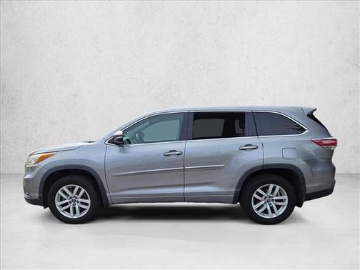 2016 Toyota Highlander LE