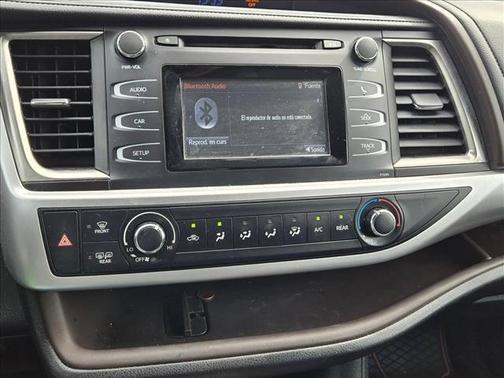 2016 Toyota Highlander LE