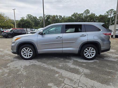 2016 Toyota Highlander LE