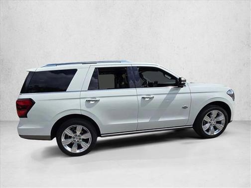 Star White Metallic Tri-Coat 2023 Ford Expedition King Ranch