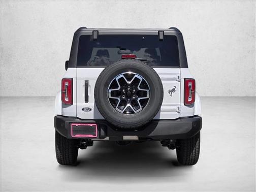 Oxford White 2026 Ford Bronco Outer Banks