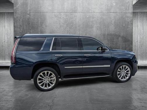 2018 Cadillac Escalade Luxury