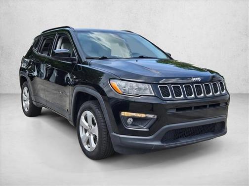 Diamond Black Crystal Pearlcoat 2021 Jeep Compass Latitude