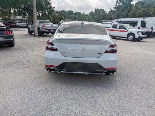 2022 Genesis G70 3.3T RWD