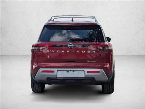 2023 Nissan Pathfinder SL 4WD