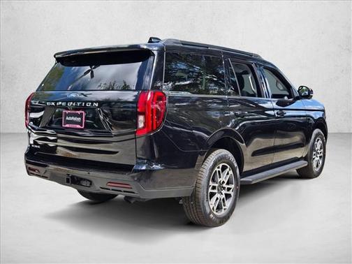 Agate Black Metallic 2026 Ford Expedition Active