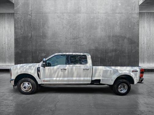 2025 Ford F-350 Lariat