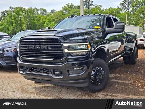 Diamond Black Crystal Pearlcoat 2024 RAM 3500 Laramie Mega Cab 4x4 6'4' Box