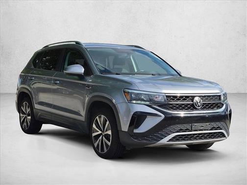 Pyrite Silver Metallic 2022 Volkswagen Taos 1.5T SE