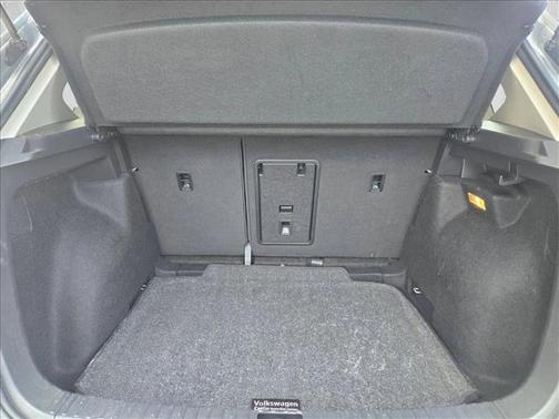 Pyrite Silver Metallic 2022 Volkswagen Taos 1.5T SE