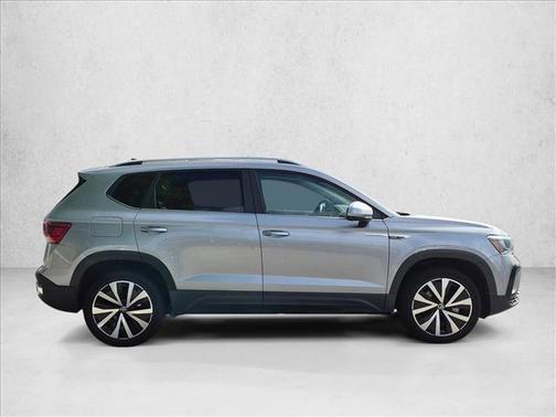 Pyrite Silver Metallic 2022 Volkswagen Taos 1.5T SE