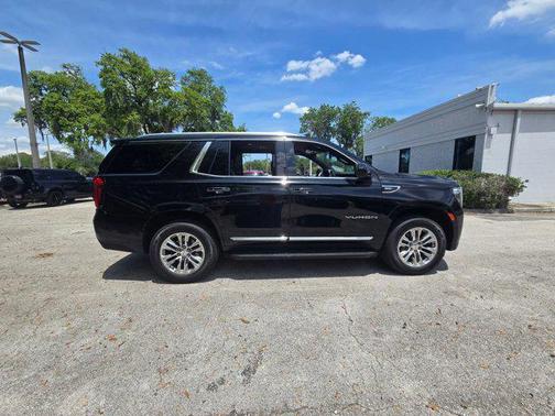 Onyx Black 2024 GMC Yukon SLT