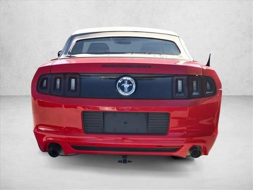 2014 Ford Mustang V6