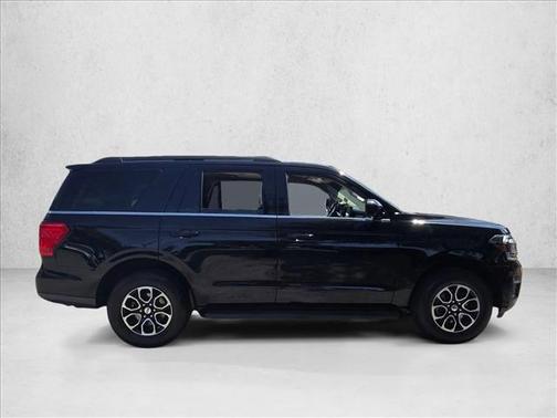 Agate Black Metallic 2024 Ford Expedition XLT