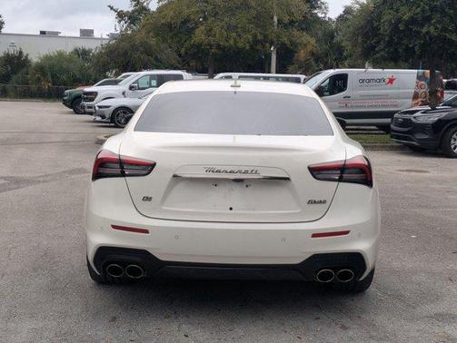 2024 Maserati Ghibli Modena Ultima Q4