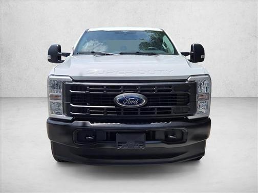 Oxford White 2026 Ford F-350 XL