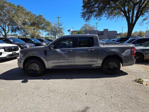 2026 Ford Maverick Lobo Standard