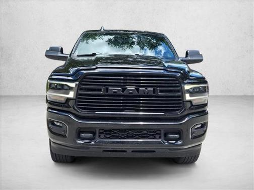 Diamond Black Crystal Pearlcoat 2022 RAM 3500 Laramie Crew Cab 4x4 8' Box