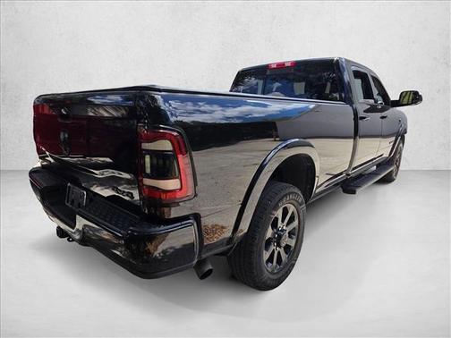 Diamond Black Crystal Pearlcoat 2022 RAM 3500 Laramie Crew Cab 4x4 8' Box