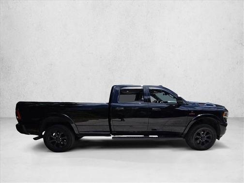 Diamond Black Crystal Pearlcoat 2022 RAM 3500 Laramie Crew Cab 4x4 8' Box