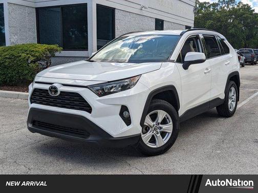 2020 Toyota RAV4 XLE
