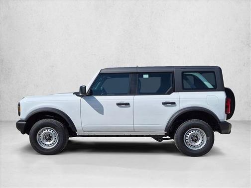 Oxford White 2026 Ford Bronco Base 4 Door 4x4