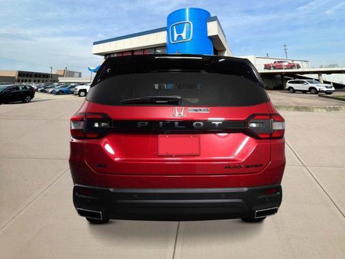 2025 Honda Pilot Black Edition
