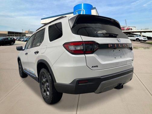 2026 Honda Pilot TrailSport