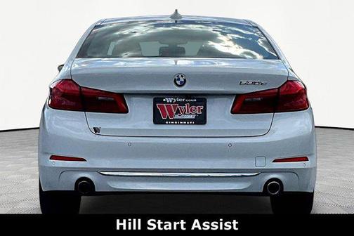 White Metallic 2018 BMW 530e iPerformance