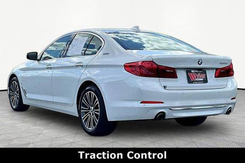 White Metallic 2018 BMW 530e iPerformance