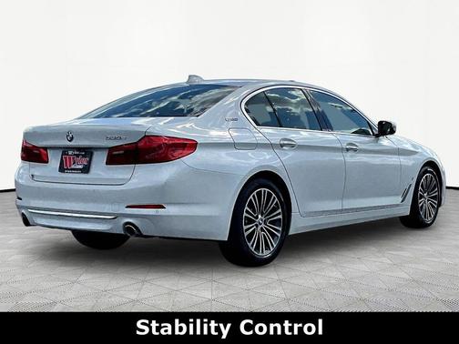 White Metallic 2018 BMW 530e iPerformance