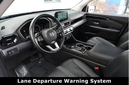 2023 Honda Pilot Touring 8-Passenger