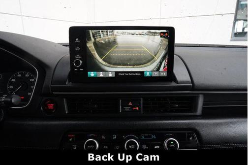 2023 Honda Pilot Touring 8-Passenger