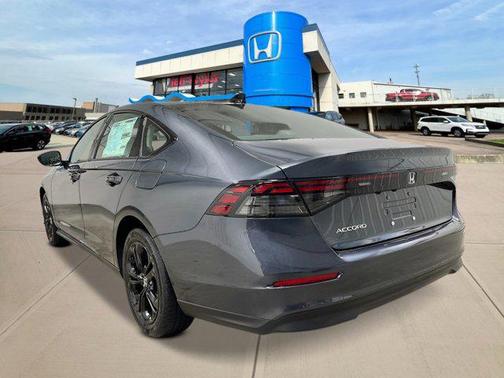 2025 Honda Accord Sport SE 1.5T